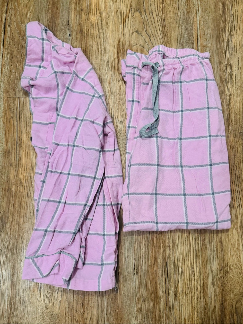 Women’s Pink Pajama Set (S/M)